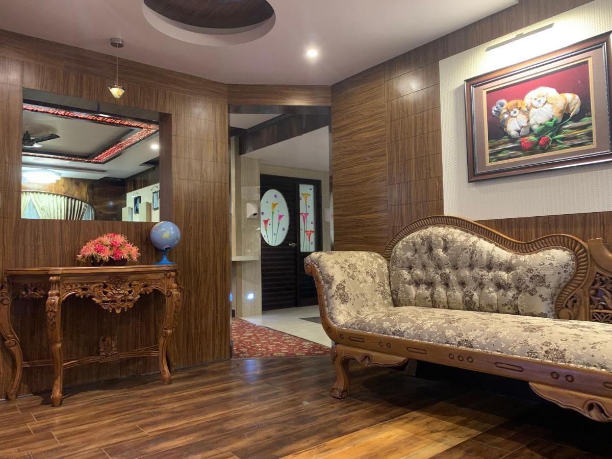 Beverly Villa 乌提 外观 照片