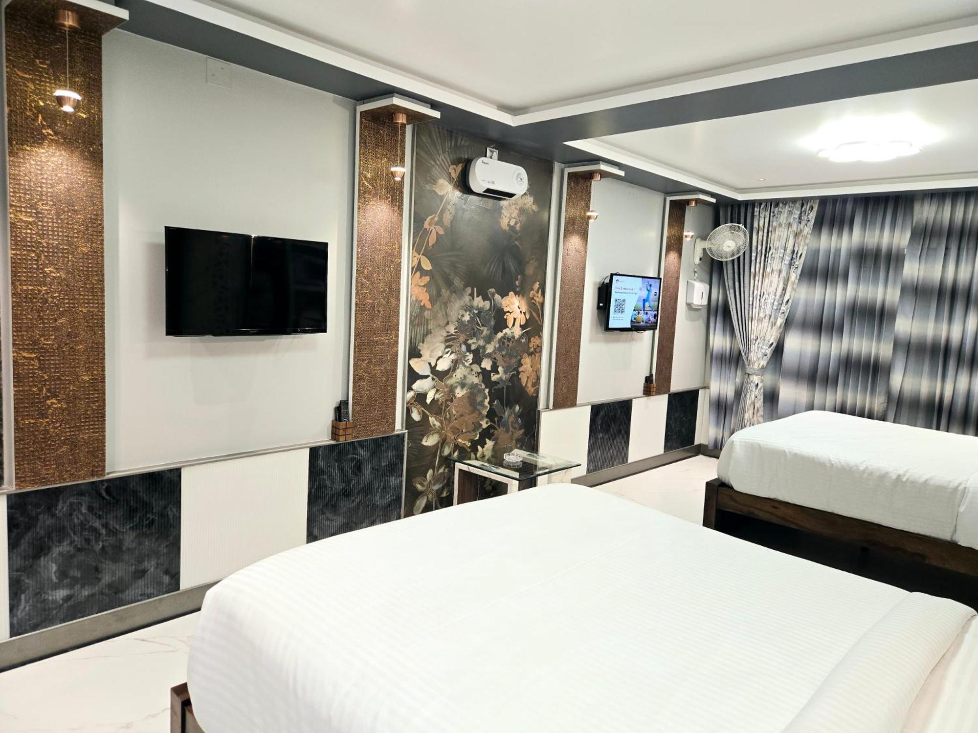 Beverly Villa 乌提 外观 照片